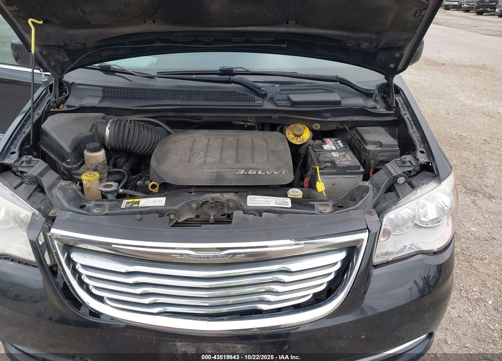 2014 CHRYSLER TOWN & COUNTRY TOURING VIN: 2C4RC1BG5ER294345