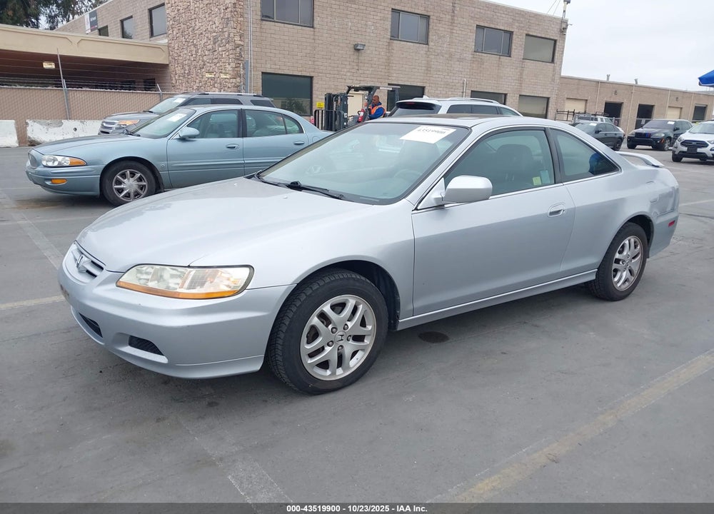 2001 HONDA ACCORD 3.0 EX VIN: 1HGCG22551A009500