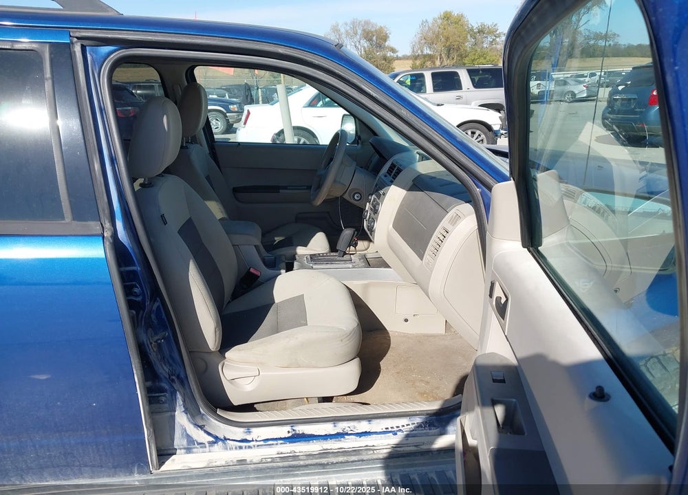 2008 FORD ESCAPE XLT VIN: 1FMCU93198KA04862