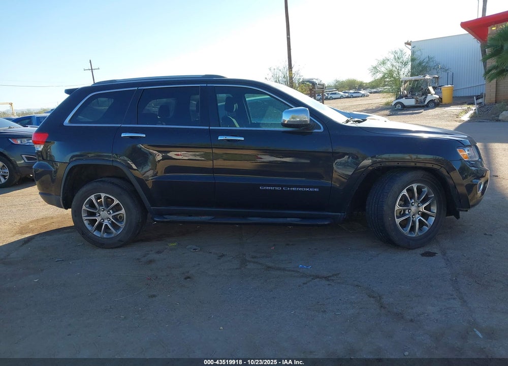 2015 JEEP GRAND CHEROKEE LAREDO VIN: 1C4RJEAG5FC808333