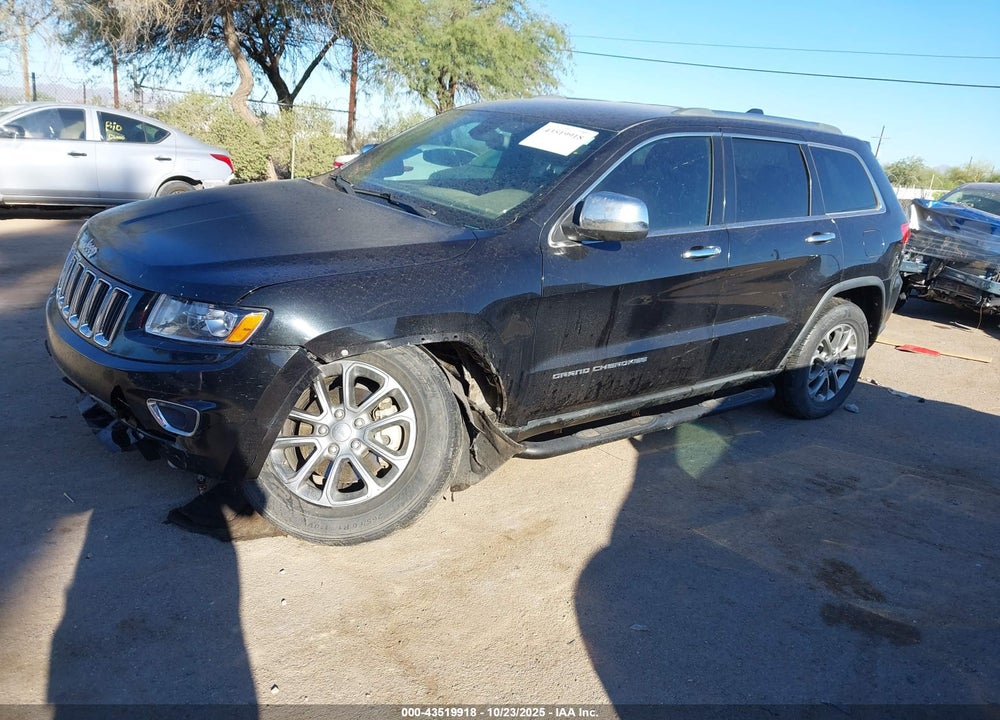 2015 JEEP GRAND CHEROKEE LAREDO VIN: 1C4RJEAG5FC808333