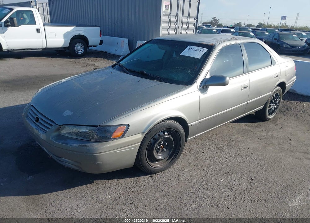 1999 TOYOTA CAMRY LE VIN: JT2BG22K7X0320367