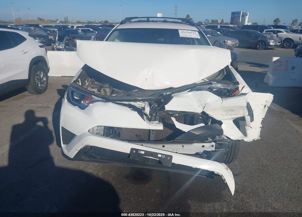2018 TOYOTA RAV4 LE VIN: JTMZFREV0JJ193308