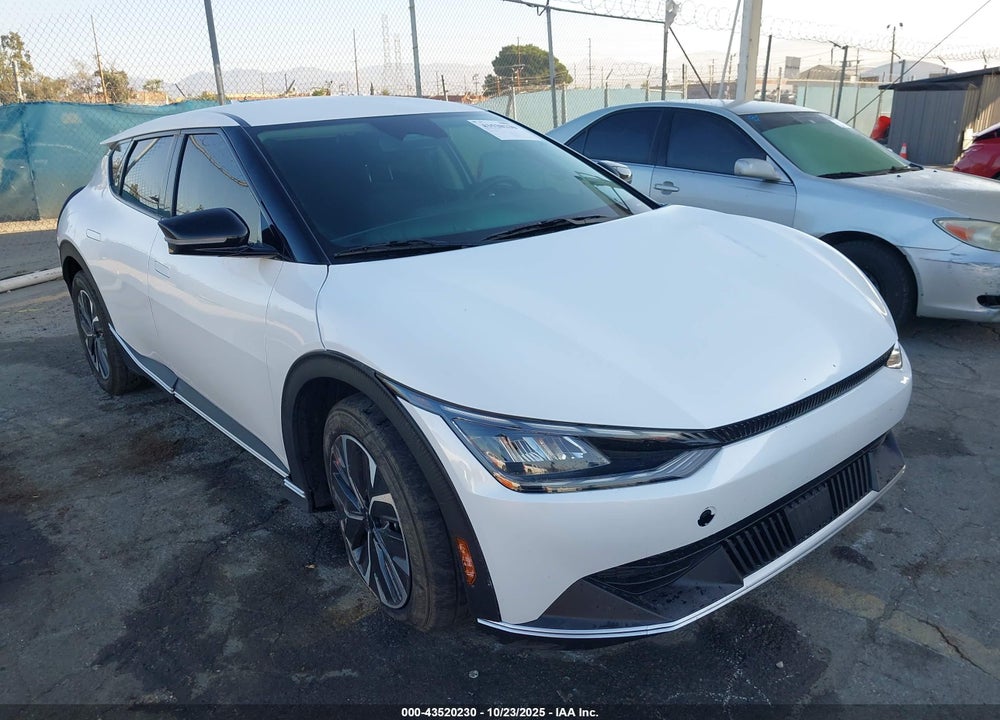 2024 KIA EV6 LIGHT VIN: KNDC34LB9R5619866