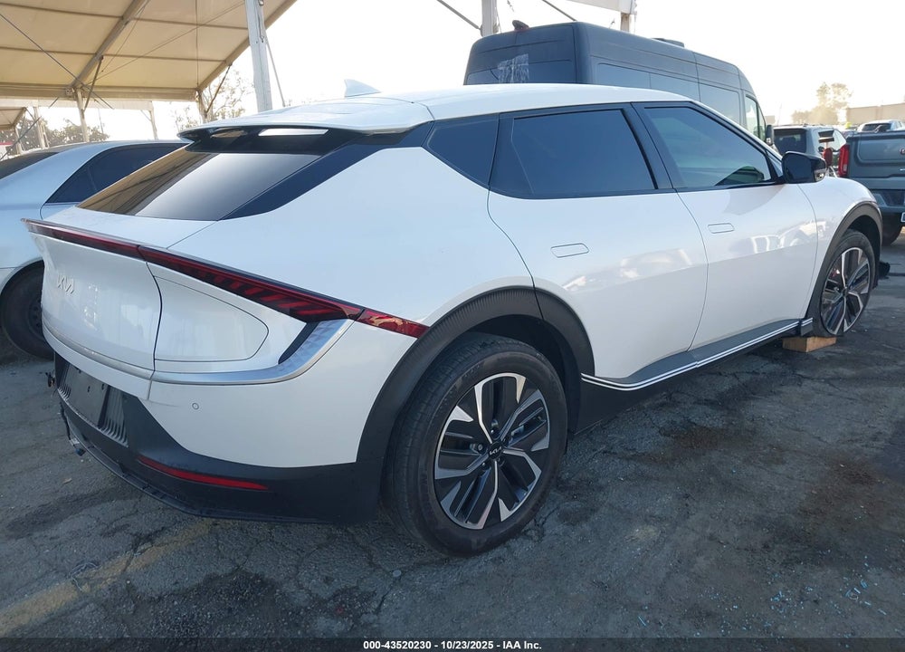2024 KIA EV6 LIGHT VIN: KNDC34LB9R5619866
