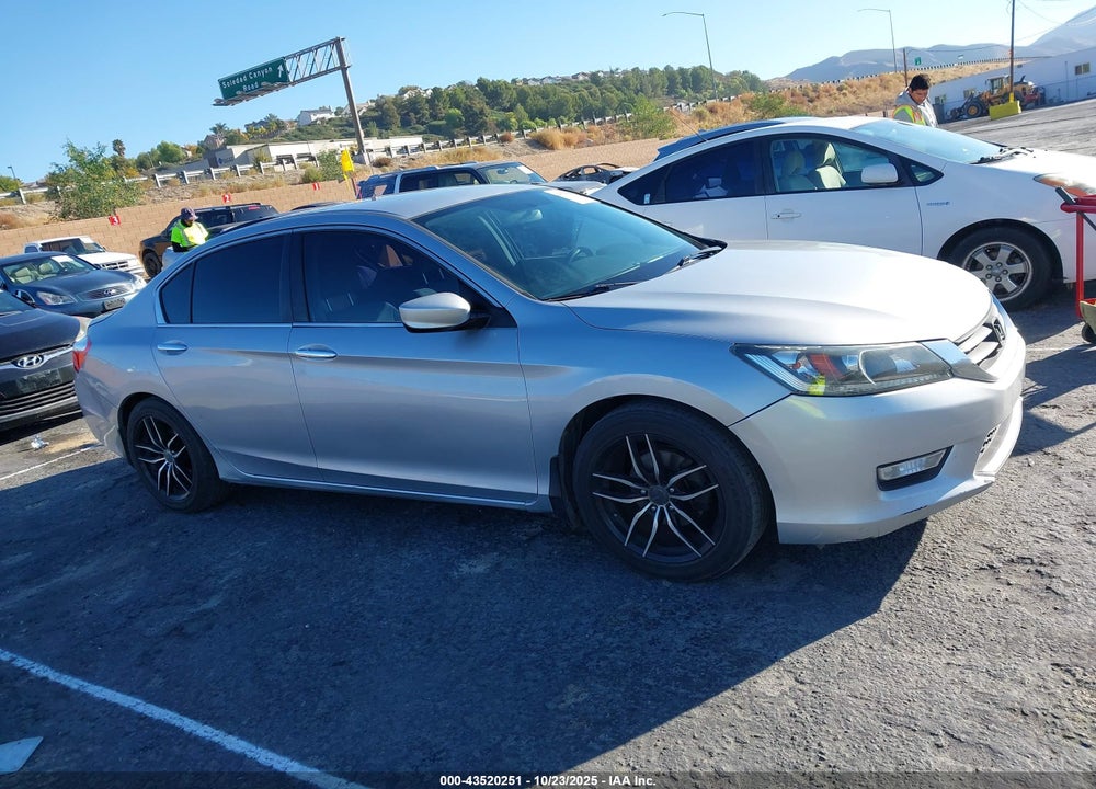 2013 HONDA ACCORD LX VIN: 1HGCR2F35DA227234