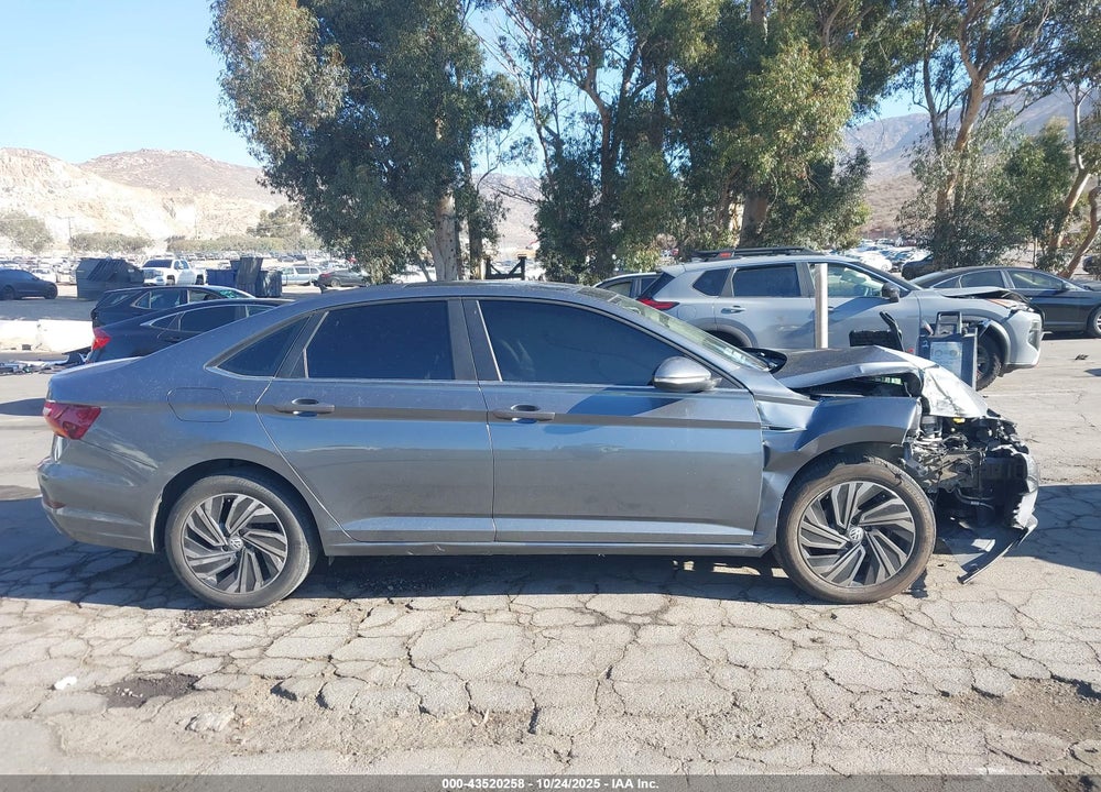 2019 VOLKSWAGEN JETTA 1.4T SEL PREMIUM VIN: 3VWG57BU5KM166049