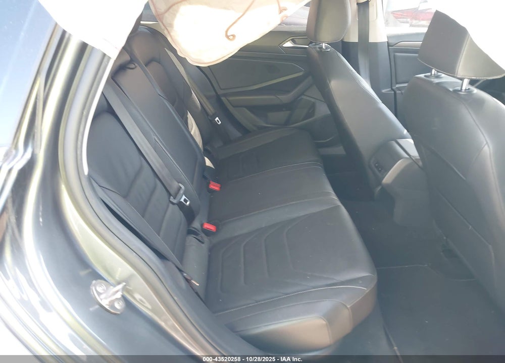 2019 VOLKSWAGEN JETTA 1.4T SEL PREMIUM VIN: 3VWG57BU5KM166049