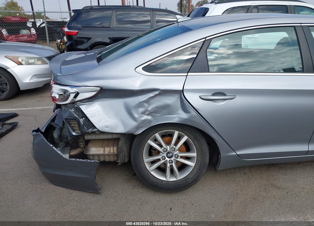 2017 HYUNDAI SONATA SE VIN: 5NPE24AF1HH514223