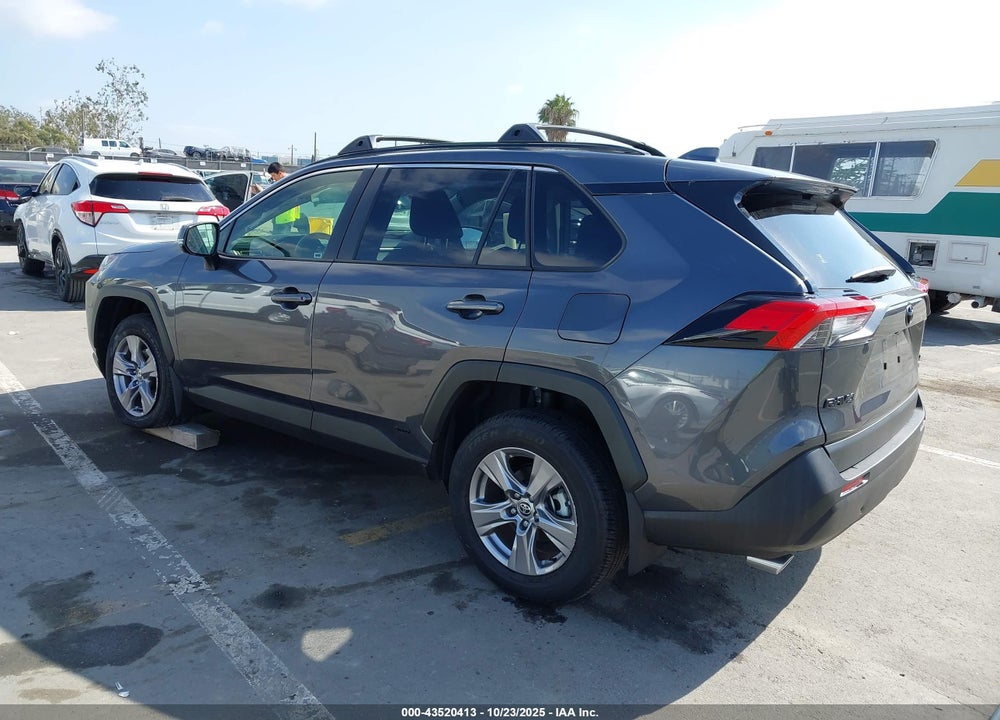 2025 TOYOTA RAV4 XLE/WOODLAND EDITION VIN: JTMRWRFV1SJ065028