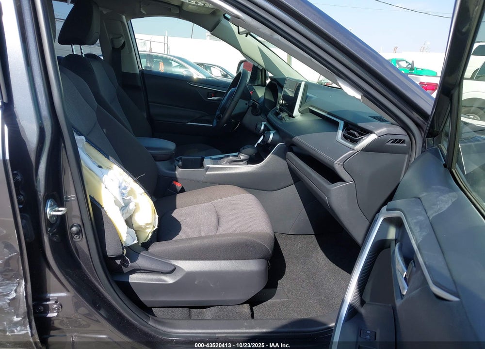2025 TOYOTA RAV4 XLE/WOODLAND EDITION VIN: JTMRWRFV1SJ065028