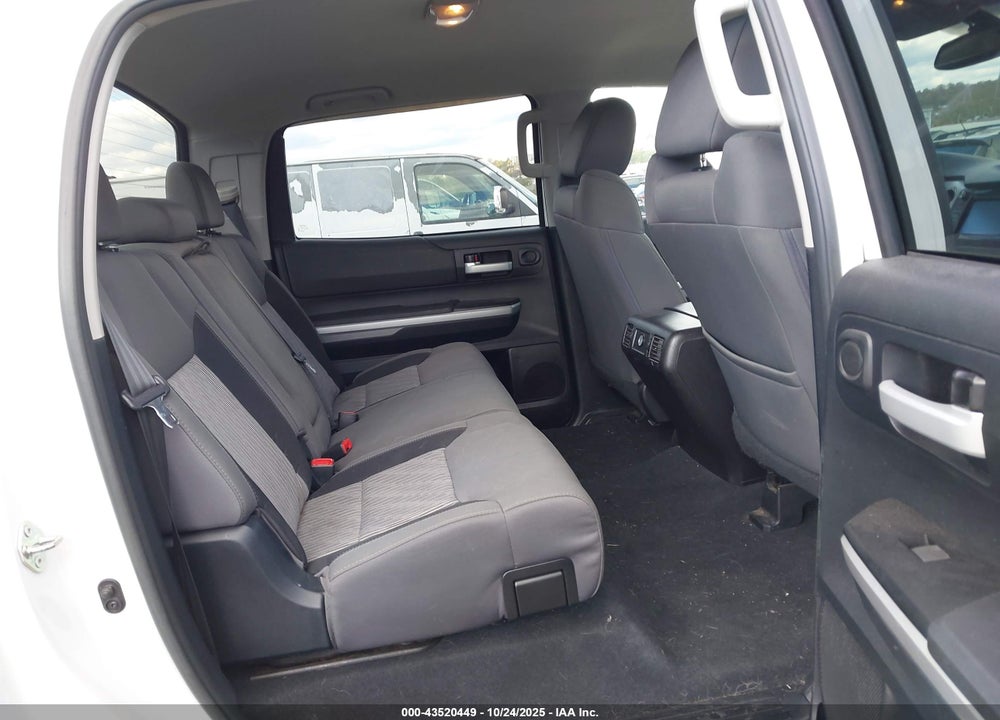 2015 TOYOTA TUNDRA SR5 5.7L V8 VIN: 5TFDY5F10FX429761