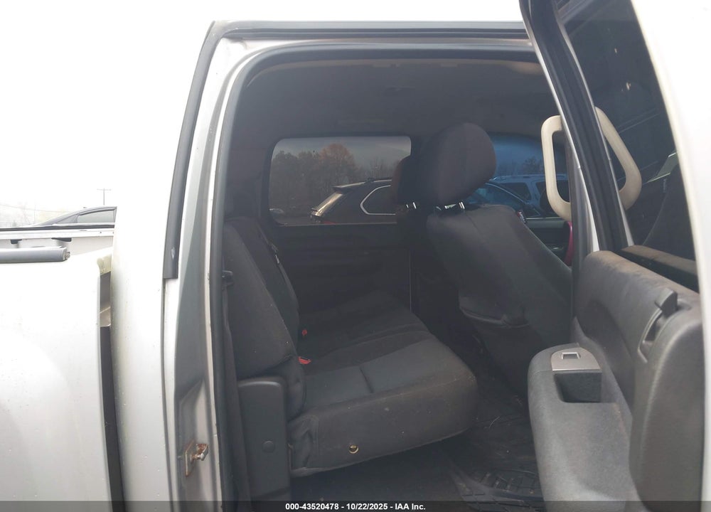 2010 CHEVROLET SILVERADO 1500 LT VIN: 3GCRKSE37AG114302