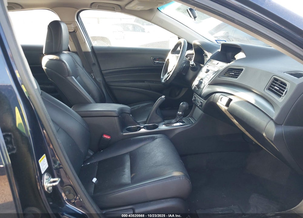 2014 ACURA ILX 2.0L VIN: 19VDE1F38EE008459