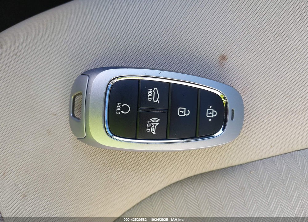 2022 HYUNDAI SONATA VIN: KMHL64JA5NA174167