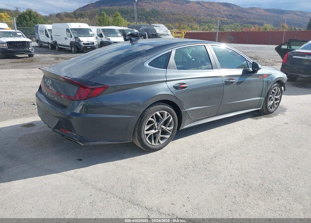 2022 HYUNDAI SONATA VIN: KMHL64JA5NA174167