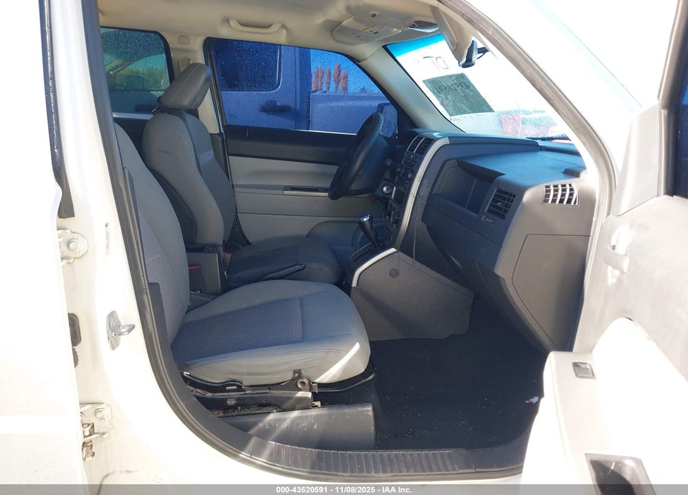 2007 JEEP PATRIOT SPORT VIN: 1J8FF28W57D368263