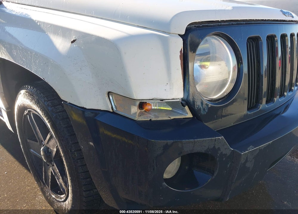 2007 JEEP PATRIOT SPORT VIN: 1J8FF28W57D368263