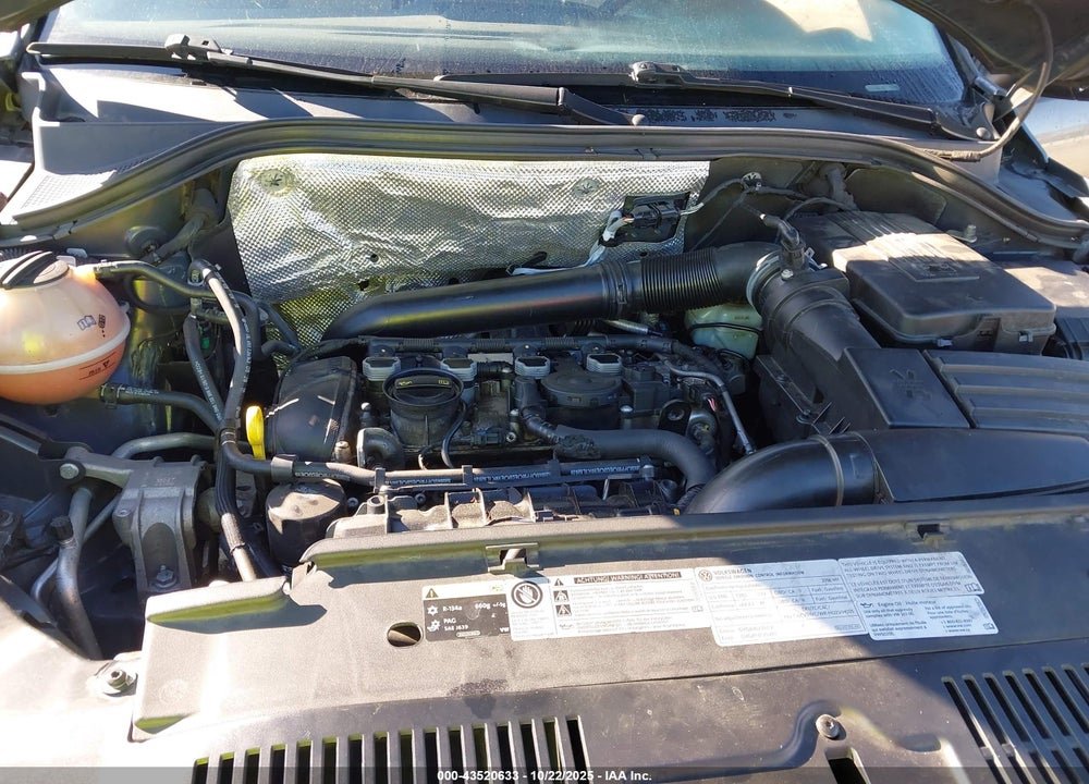 2016 VOLKSWAGEN TIGUAN S VIN: WVGBV7AX4GW028594