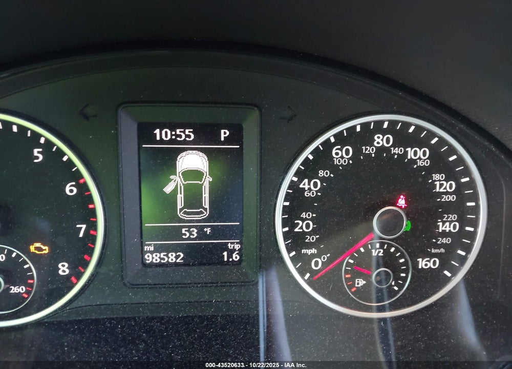 2016 VOLKSWAGEN TIGUAN S VIN: WVGBV7AX4GW028594