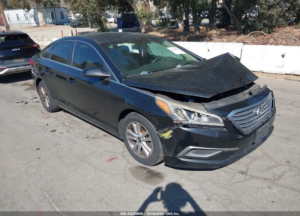 2016 HYUNDAI SONATA SE VIN: 5NPE24AF0GH320961