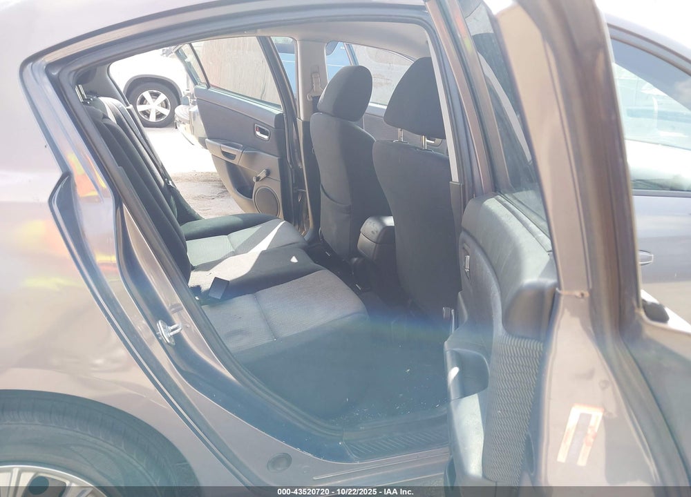 2008 MAZDA 3 VIN: JM1BK12F881155914