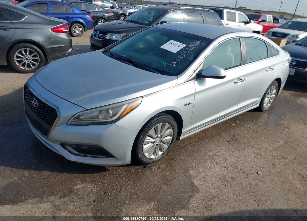 2017 HYUNDAI SONATA HYBRID VIN: KMHE24L1XHA056864