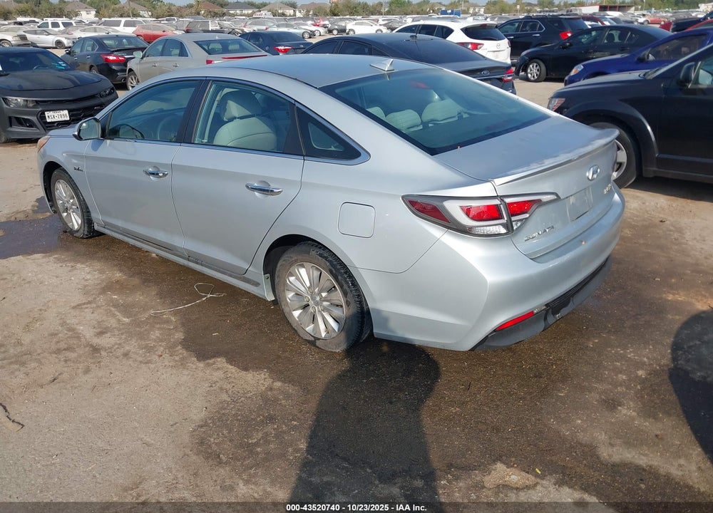 2017 HYUNDAI SONATA HYBRID VIN: KMHE24L1XHA056864
