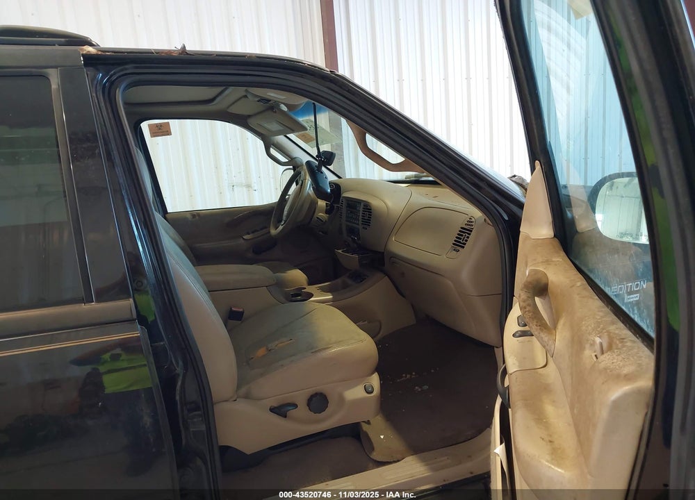 2002 FORD EXPEDITION VIN: 1FMPU18L52LA38733
