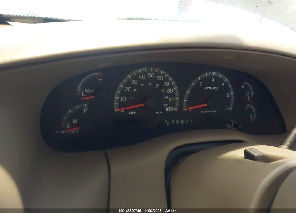 2002 FORD EXPEDITION VIN: 1FMPU18L52LA38733