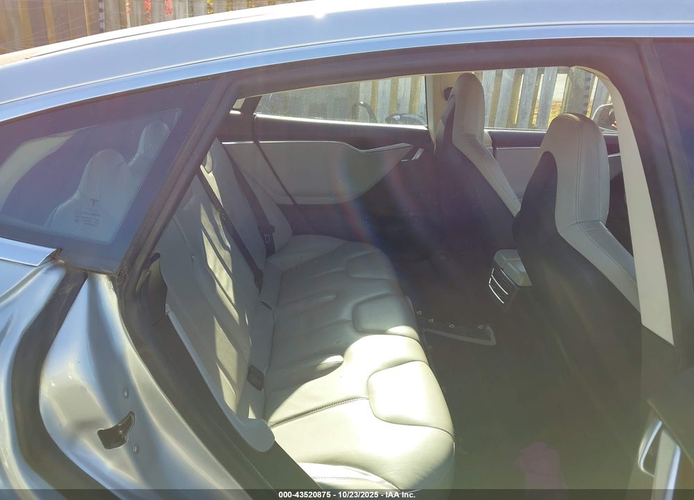 2013 TESLA MODEL S VIN: 5YJSA1CN8DFP16039