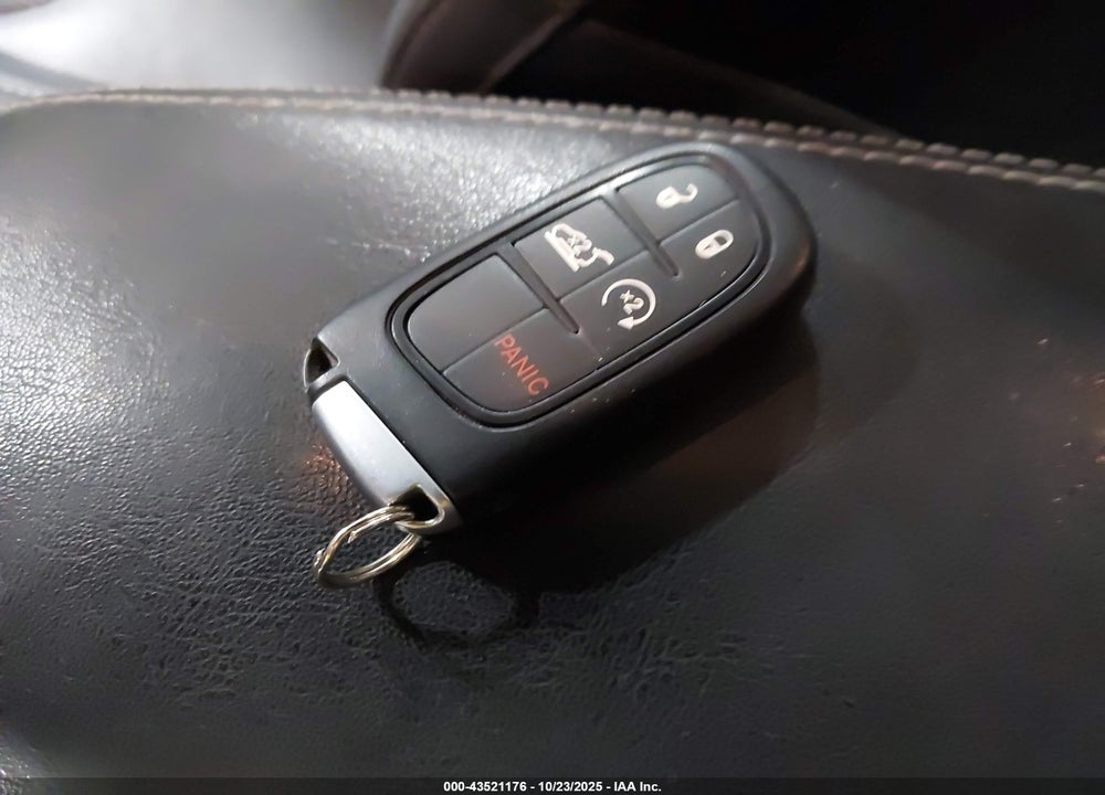 2019 JEEP CHEROKEE VIN: 1C4PJMDN2KD438362