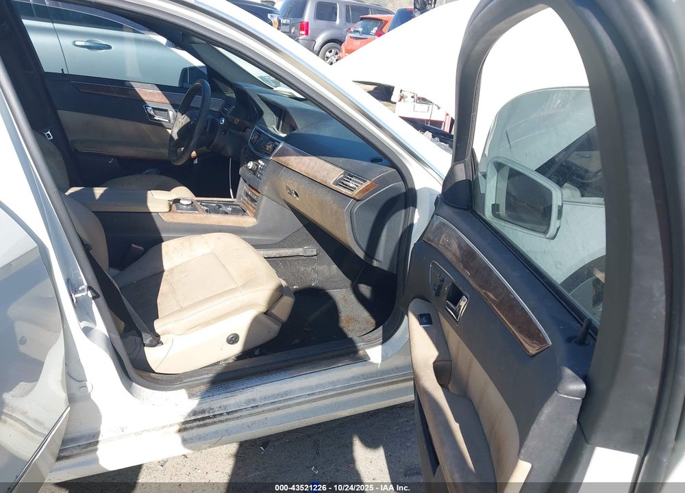 2011 MERCEDES-BENZ E 350 VIN: WDDHF5GB9BA330776