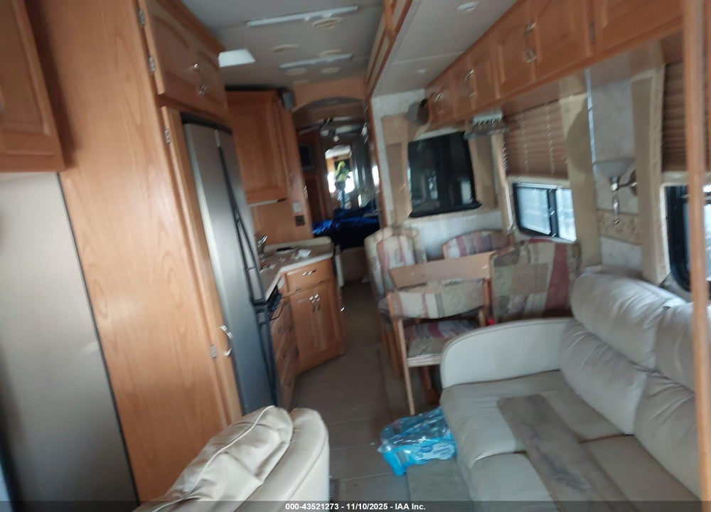 2004 FREIGHTLINER CHASSIS X LINE MOTOR HOME VIN: 4UZAAHDC54CN33255