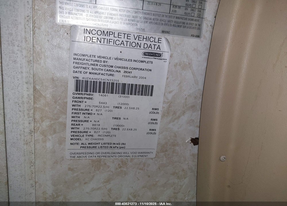 2004 FREIGHTLINER CHASSIS X LINE MOTOR HOME VIN: 4UZAAHDC54CN33255