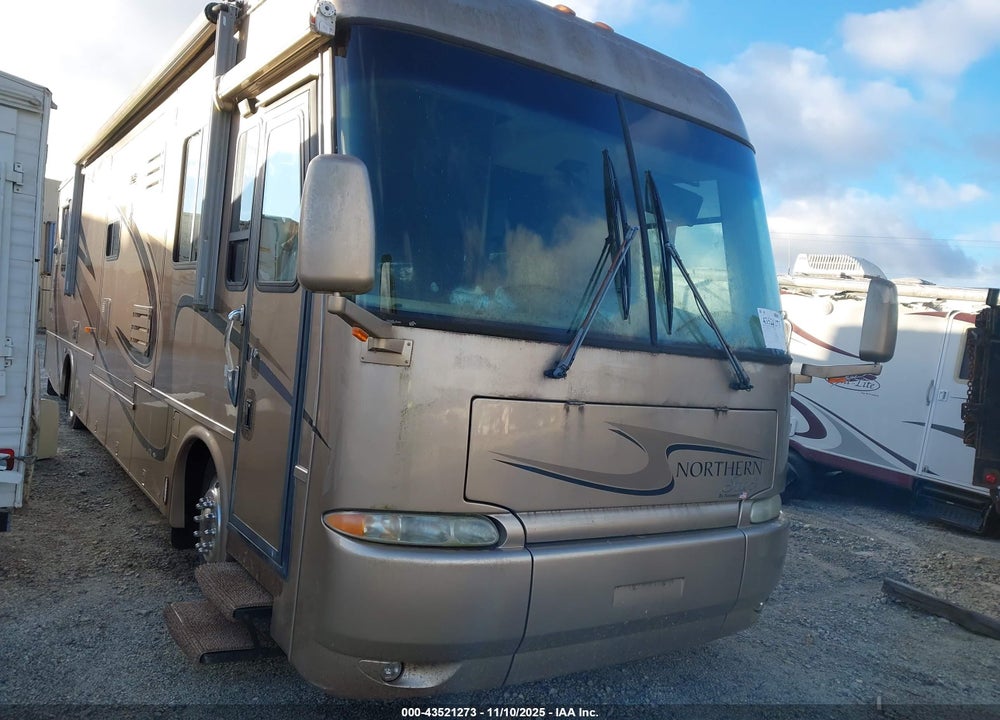 2004 FREIGHTLINER CHASSIS X LINE MOTOR HOME VIN: 4UZAAHDC54CN33255