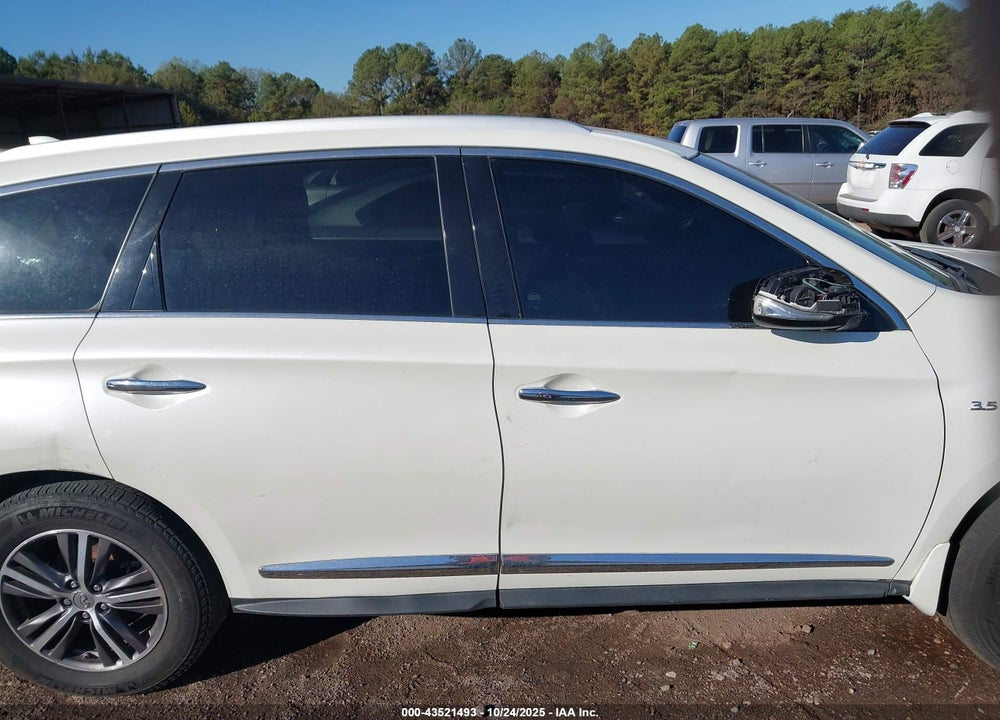 2016 INFINITI QX60 VIN: 5N1AL0MM8GC502686