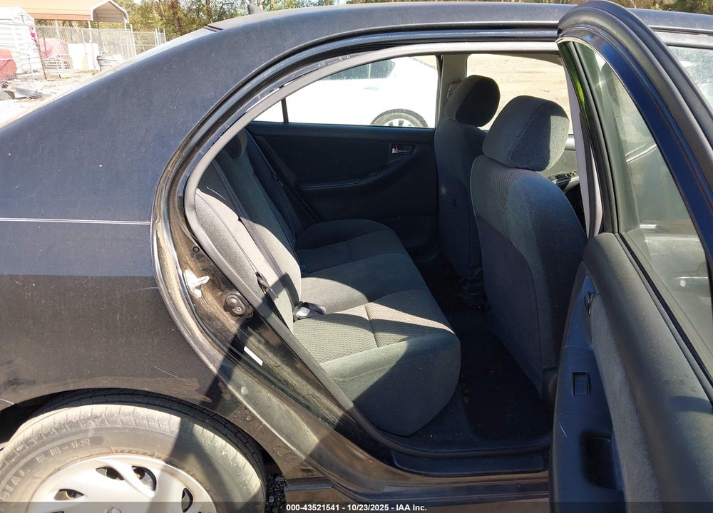 2007 TOYOTA COROLLA S VIN: 1NXBR32E07Z823549