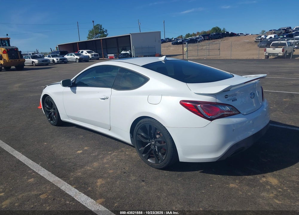 2015 HYUNDAI GENESIS 3.8 ULTIMATE VIN: KMHHU6KJ0FU122371