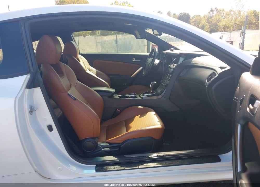 2015 HYUNDAI GENESIS 3.8 ULTIMATE VIN: KMHHU6KJ0FU122371