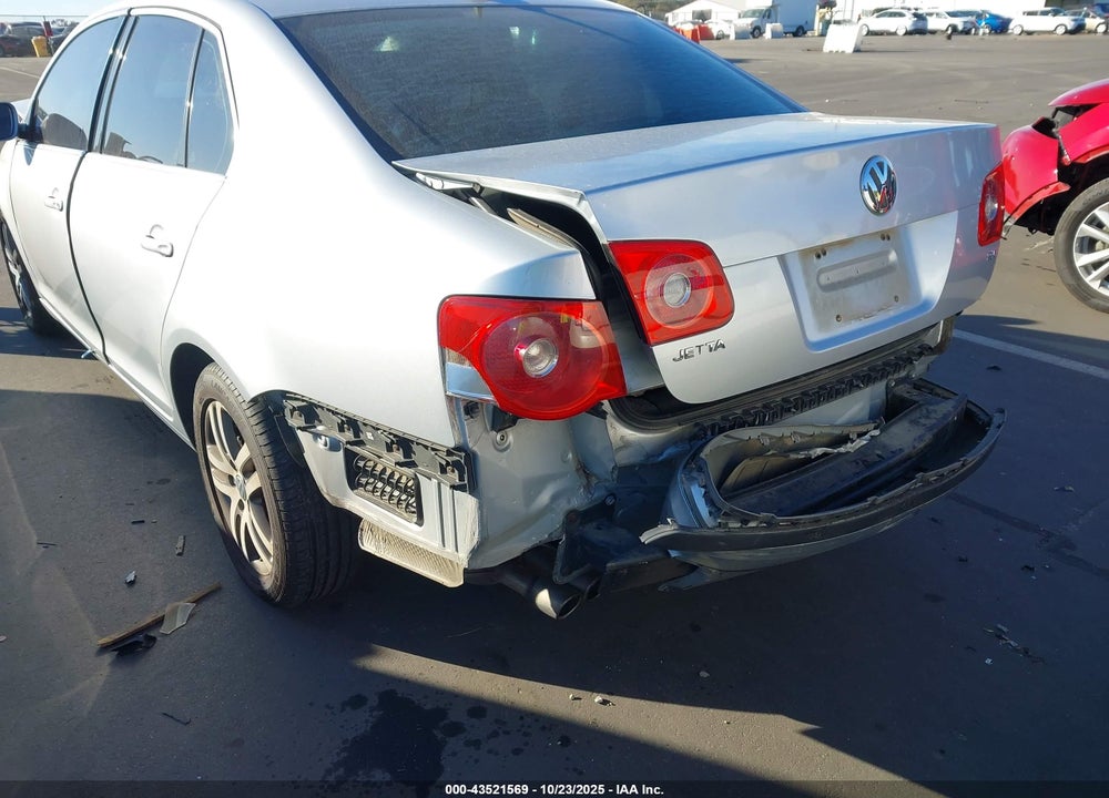 2005 VOLKSWAGEN JETTA 2.5 VIN: 3VWDF71K75M606826