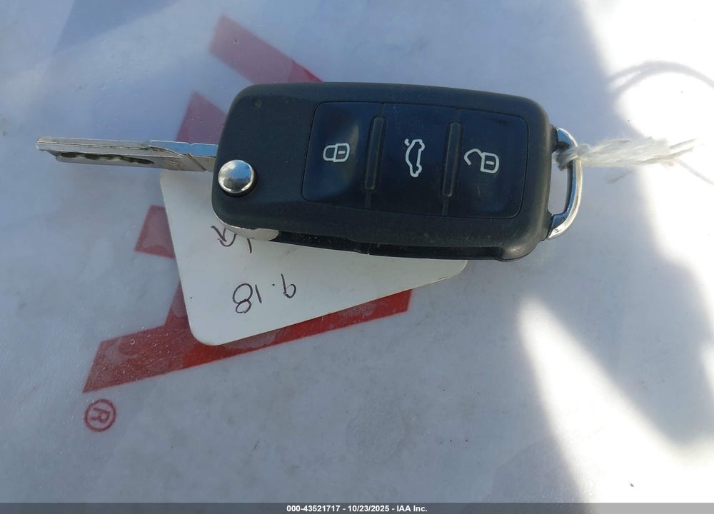 2012 VOLKSWAGEN JETTA VIN: 3VWLL7AJ1CM006036