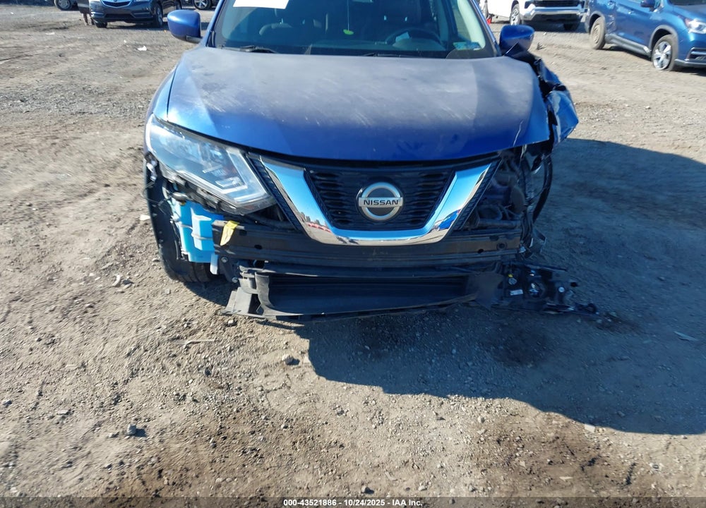 2018 NISSAN ROGUE S VIN: KNMAT2MV2JP518469