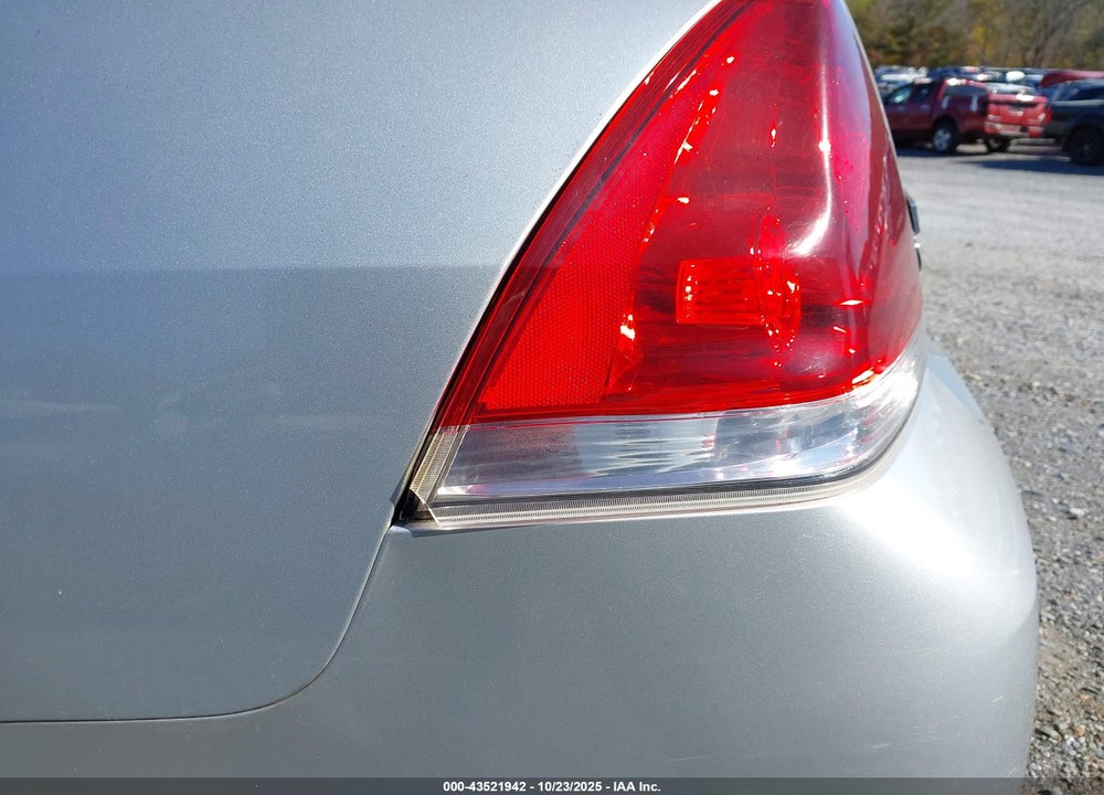2011 CHEVROLET IMPALA VIN: 2G1WG5EK9B1318812