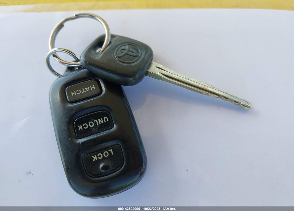 2004 TOYOTA MATRIX STANDARD VIN: 2T1KR38E64C197140