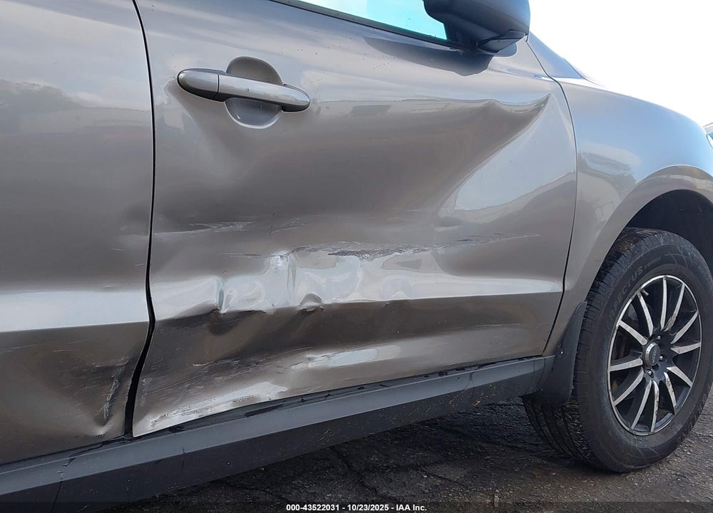 2011 HYUNDAI SANTA FE GLS VIN: 5XYZGDAB1BG011385