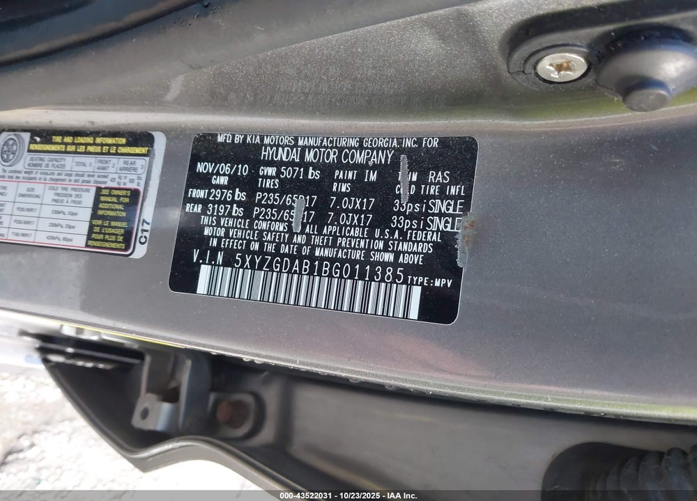 2011 HYUNDAI SANTA FE GLS VIN: 5XYZGDAB1BG011385