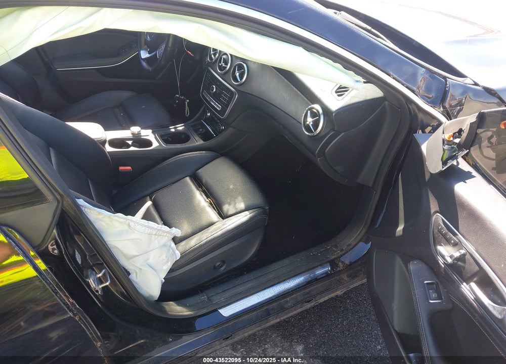 2018 MERCEDES-BENZ CLA 250 VIN: WDDSJ4EB3JN643119