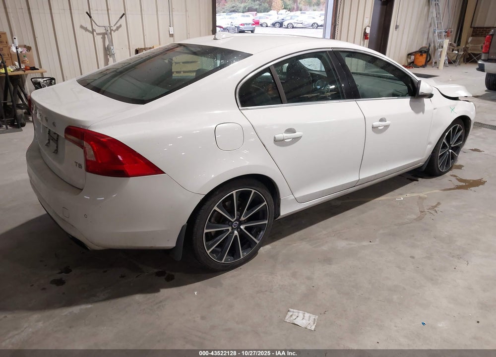 2016 VOLVO S60 T5 DRIVE-E PREMIER VIN: YV126MFKXG2410403