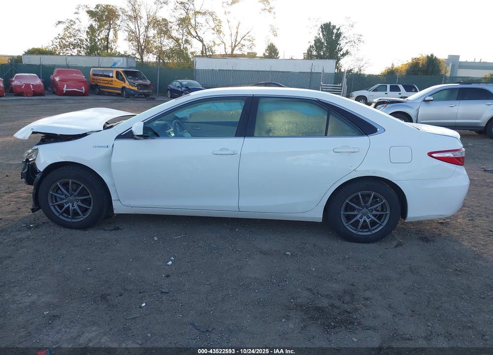 2015 TOYOTA CAMRY HYBRID LE VIN: 4T1BD1FK6FU174213
